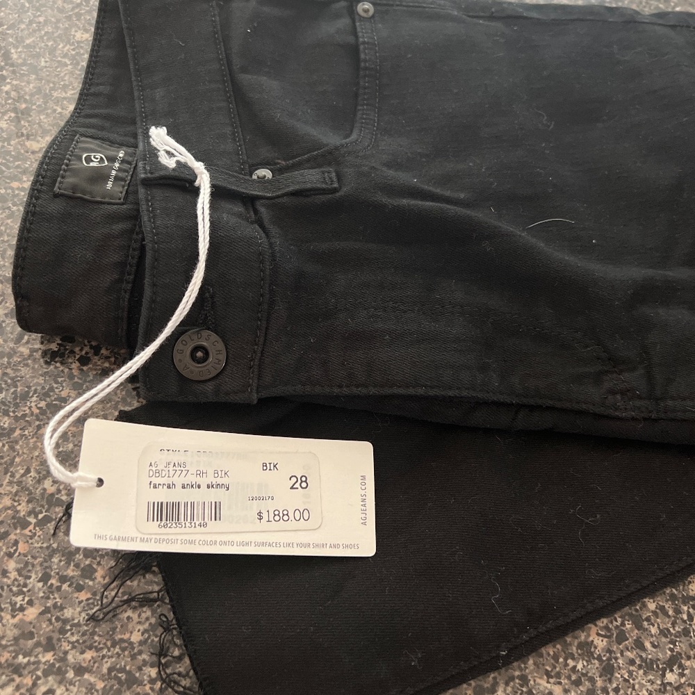 AG Farrah skinny jeans size 28